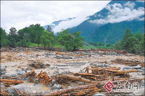 泥石流过后一地狼藉（图片来源：云南网）