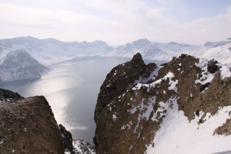 雪山天池